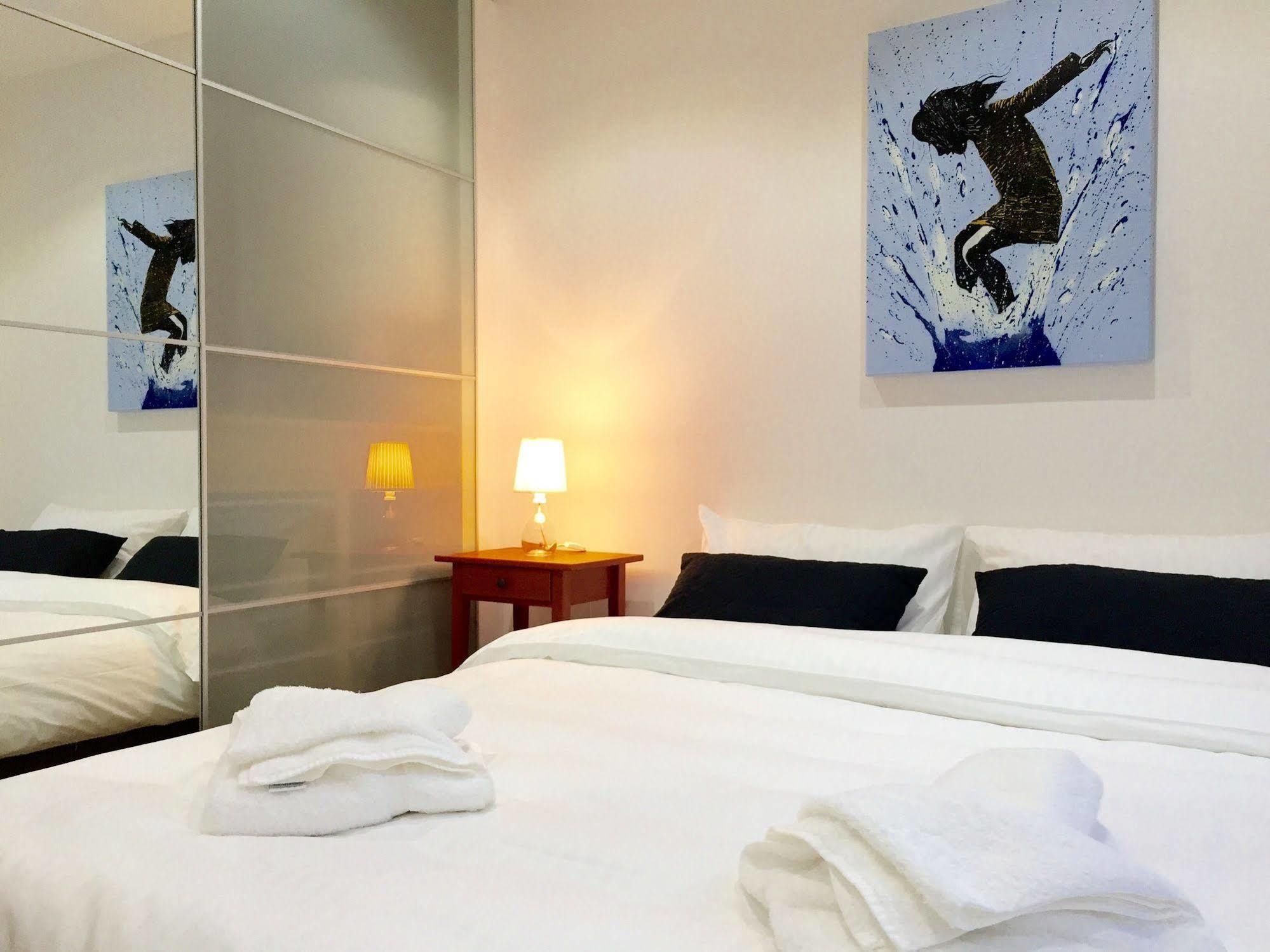 Kings Cross Apartments *