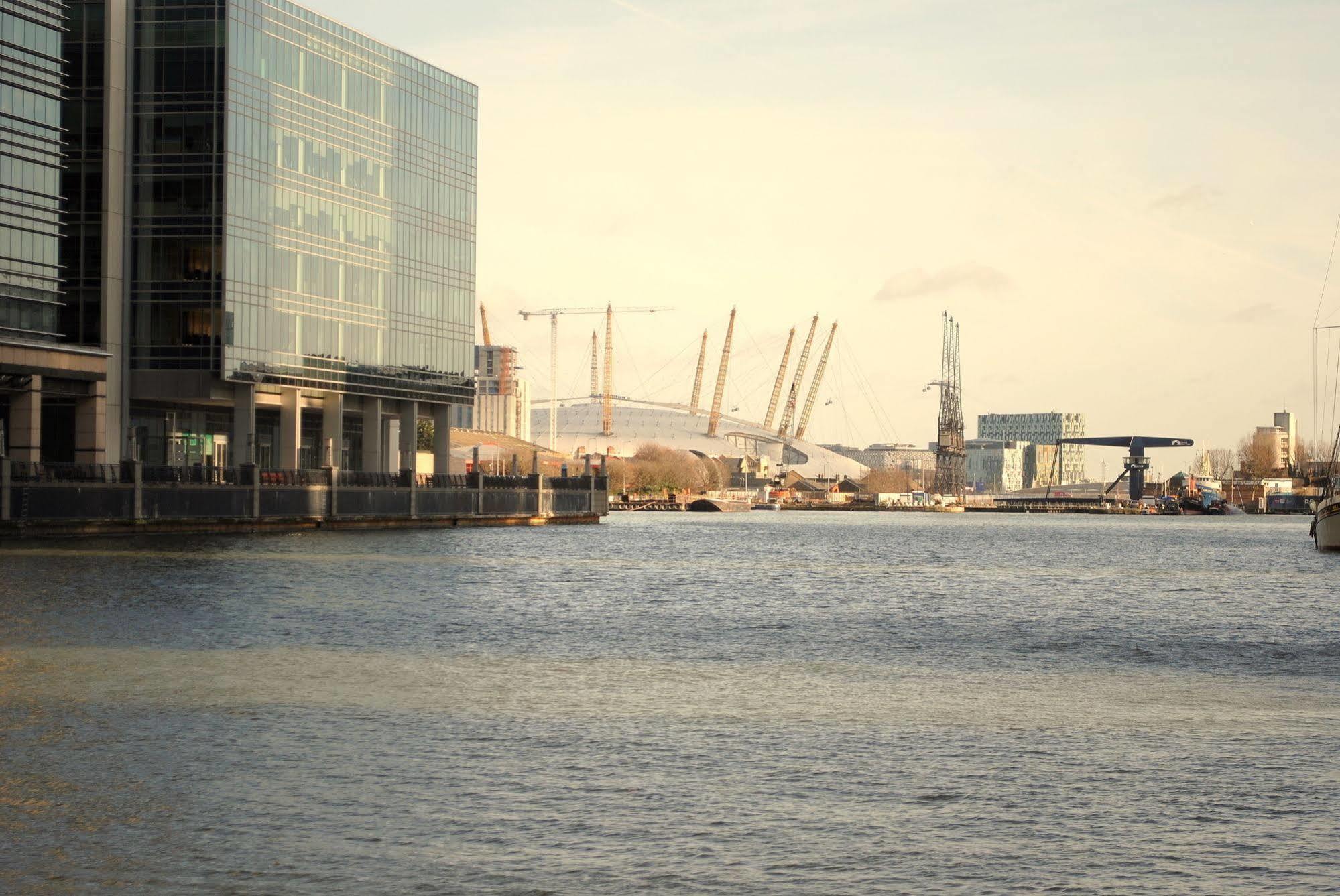 Wharf Tower * London