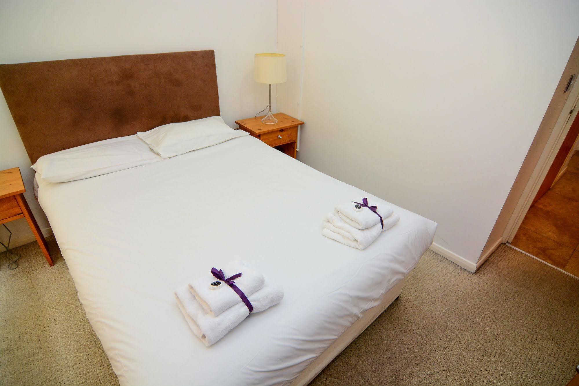 Wharf Tower Apartment *