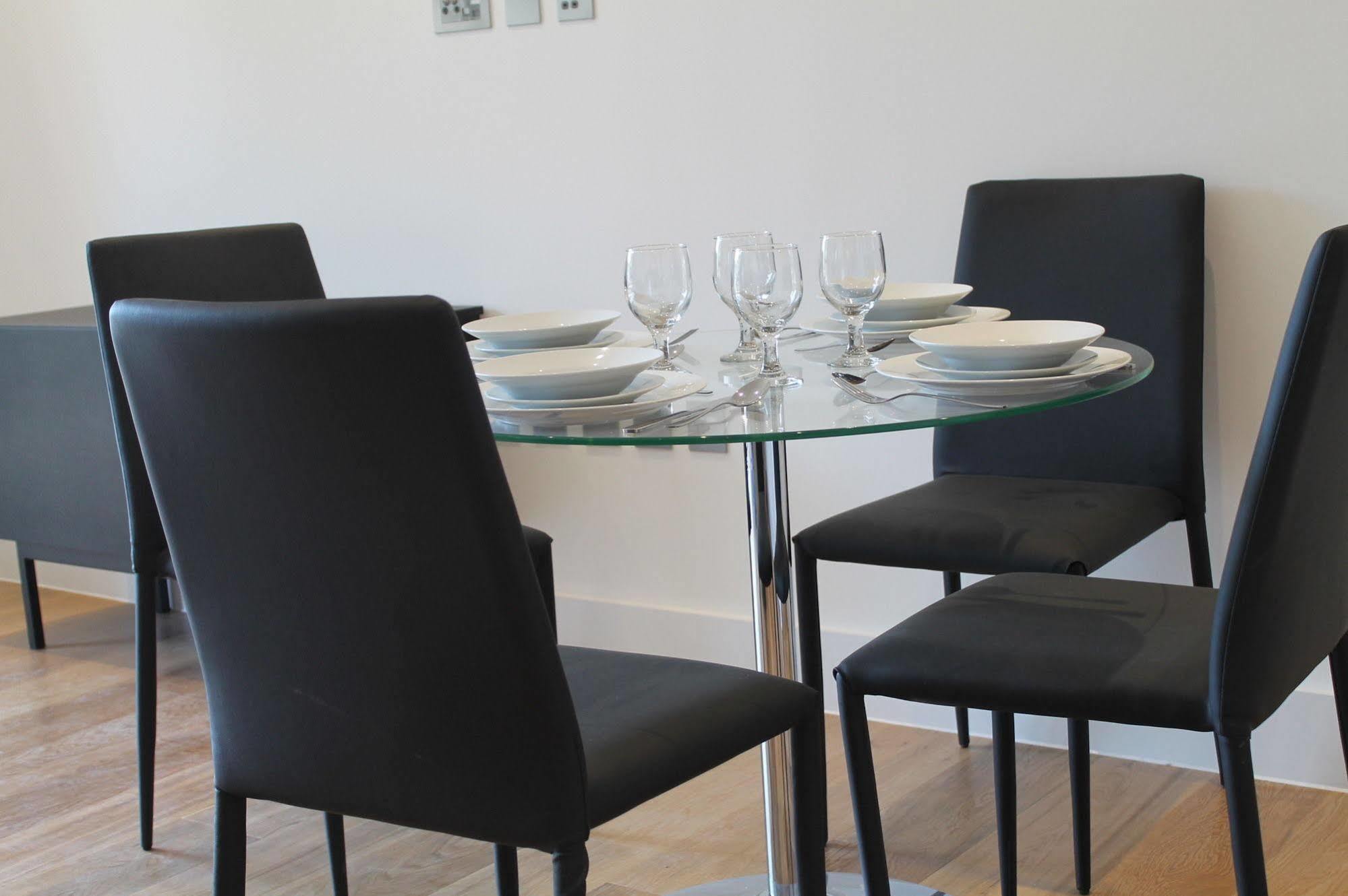 Apartment Portobello Square *