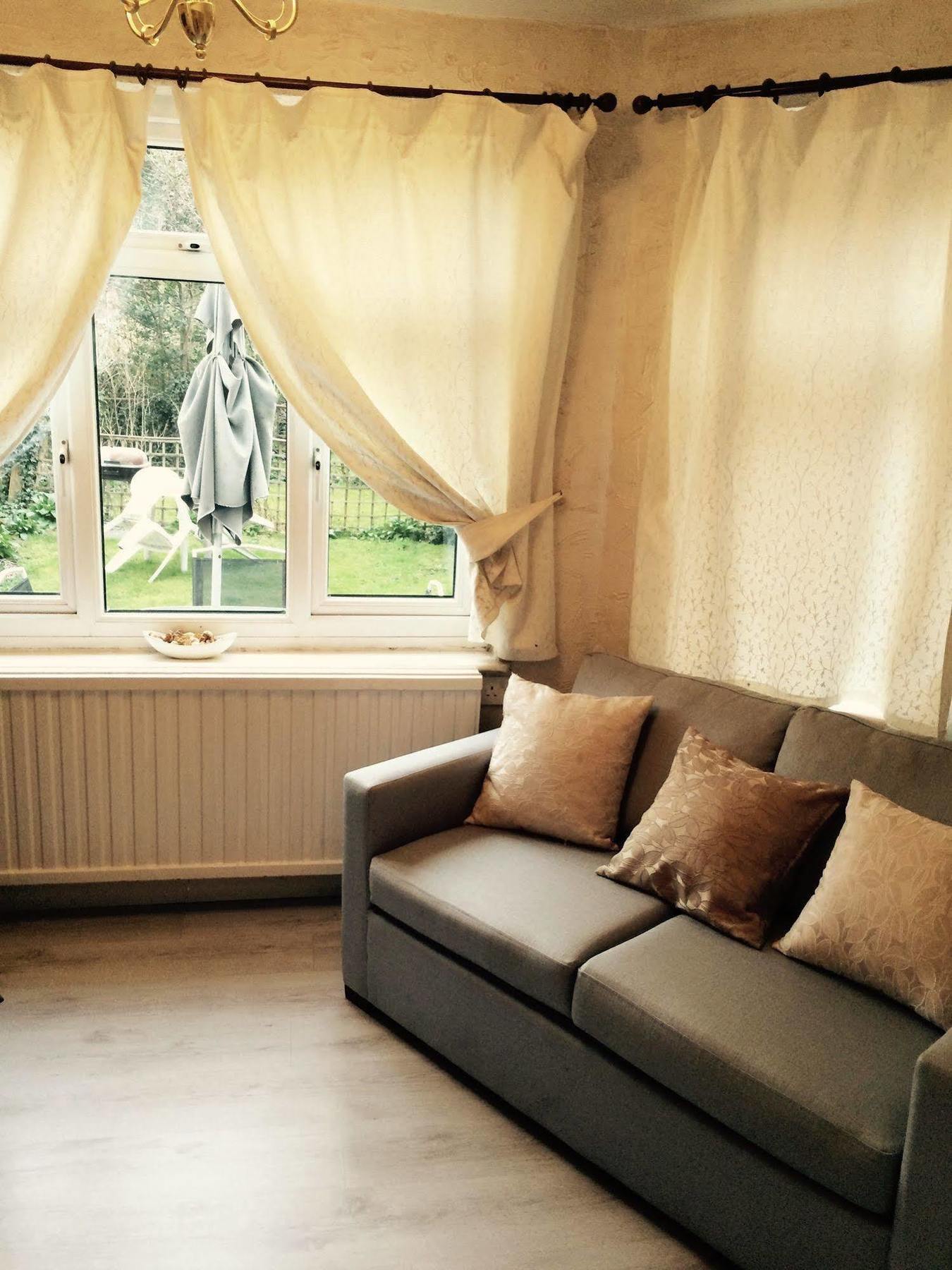 Lovely Garden Apartment In Wimbledon Town Centre With Private Parking By Wimbledon Holiday Lets Apartment London