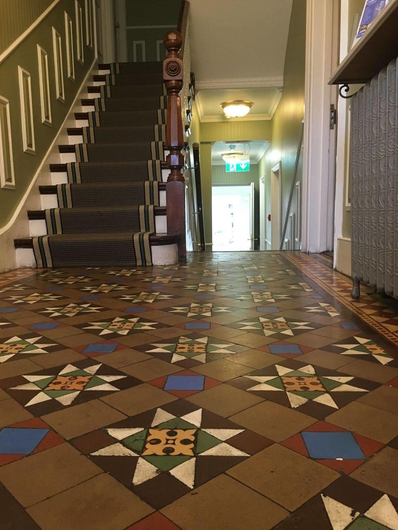 Gasthuis Balham 3*
