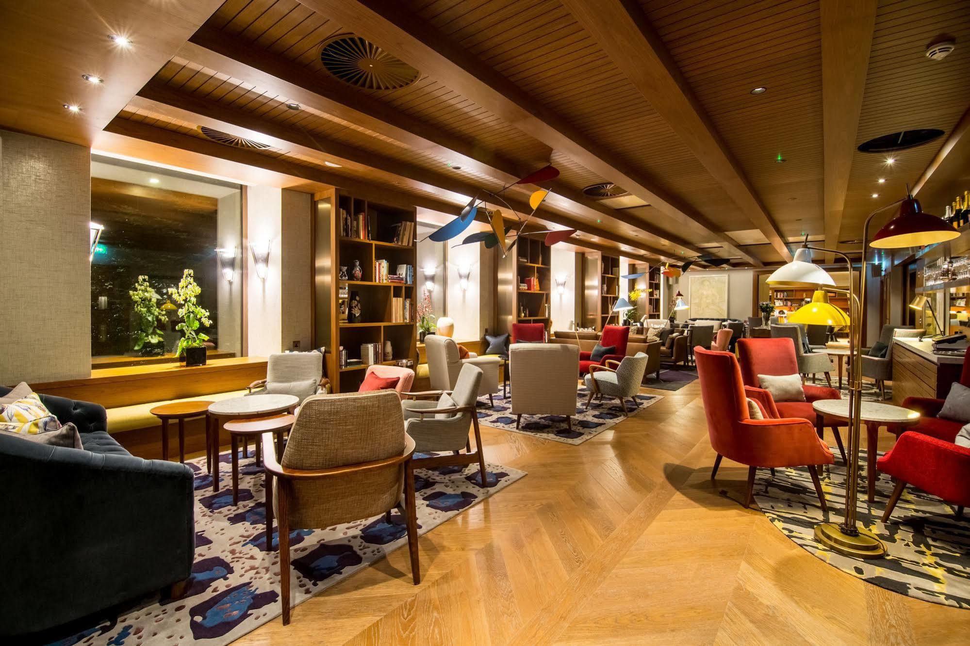Devonshire Club & Hotel