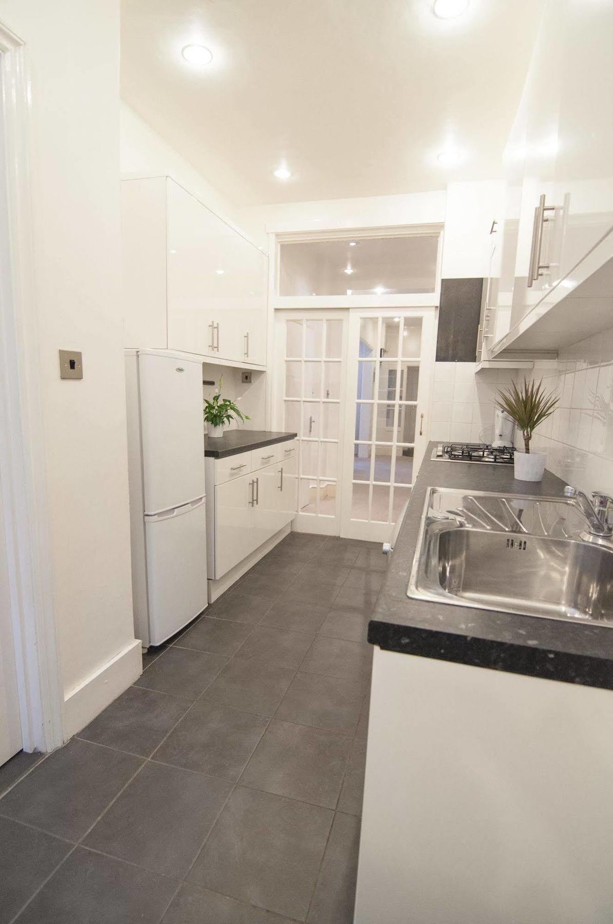 Piccadilly Apartment