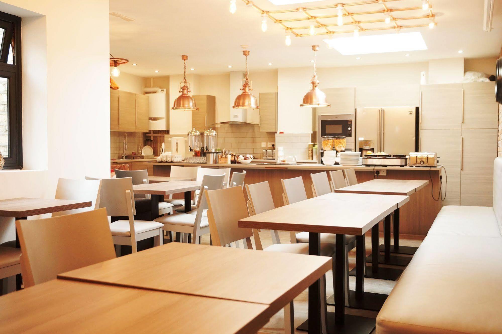 Comfotel Prpl Bed and breakfast Londres
