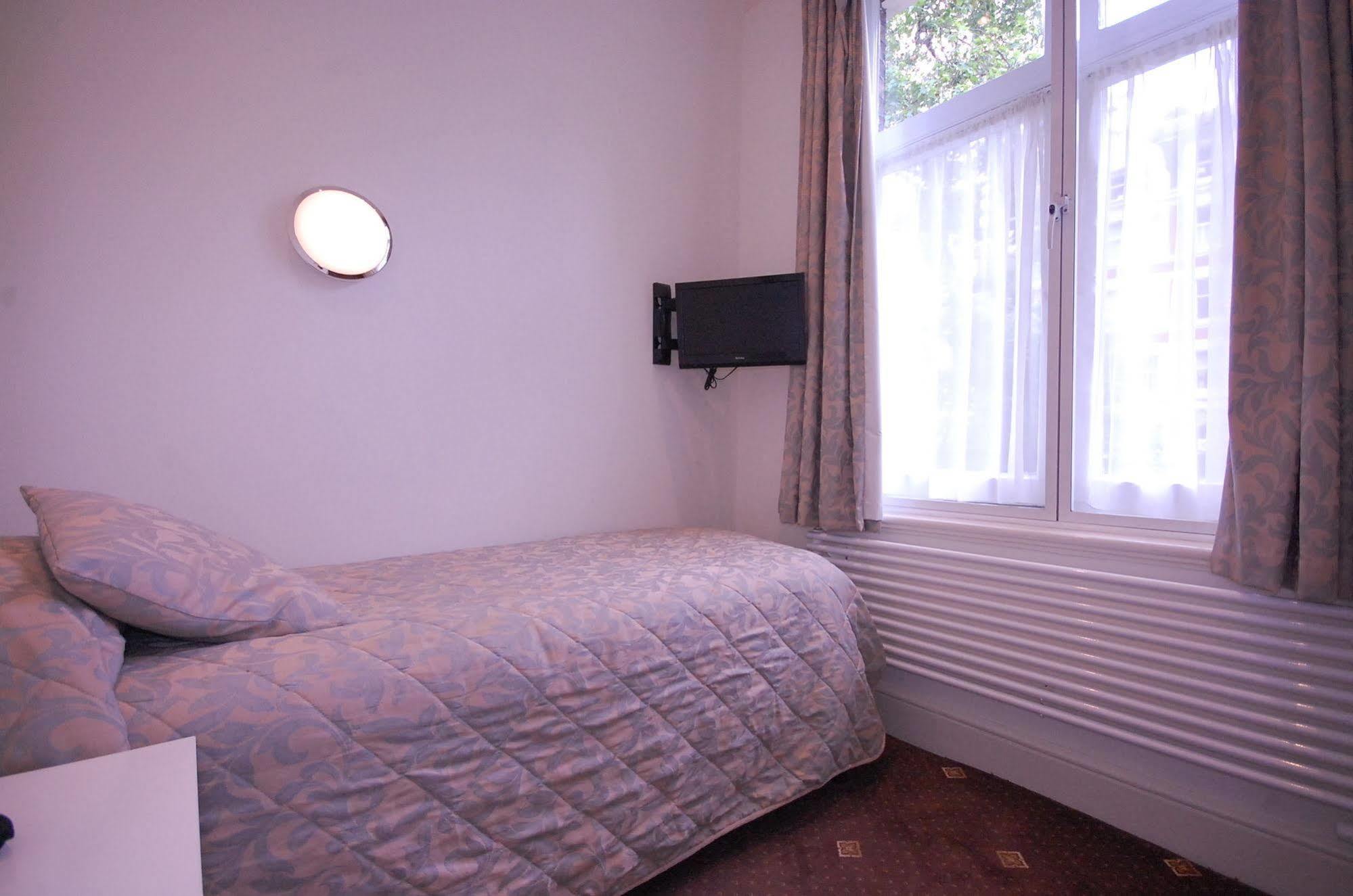 Jesmond 2*