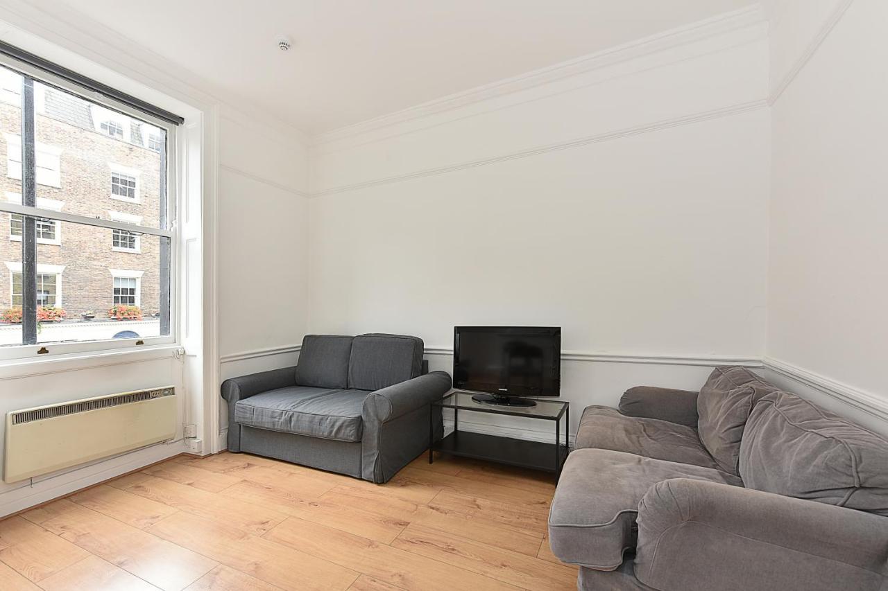 Blandford Street Apartment