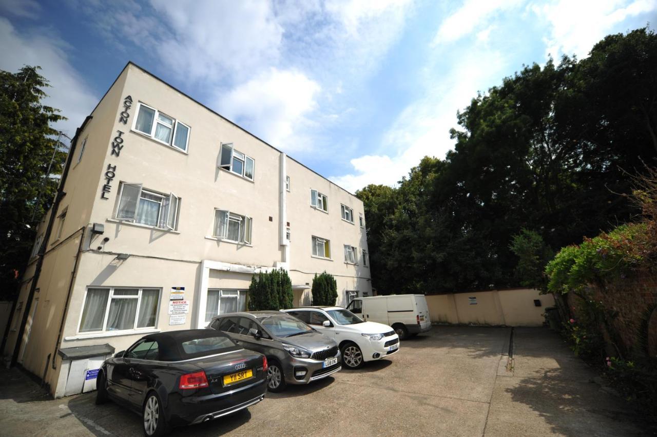 Acton Town Hotell London