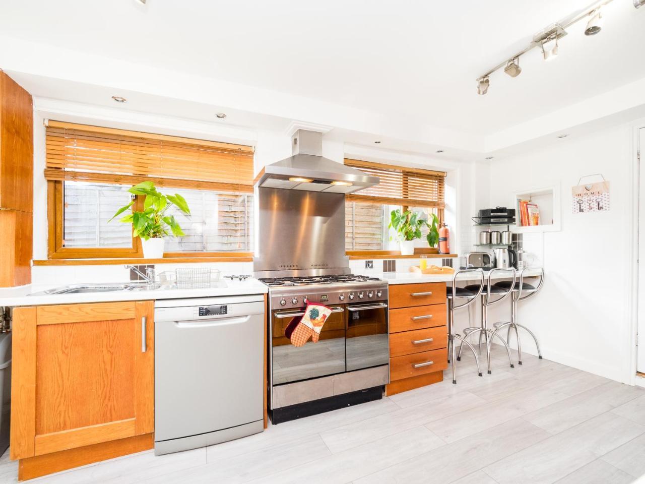 Holiday home Lt The Gate House London