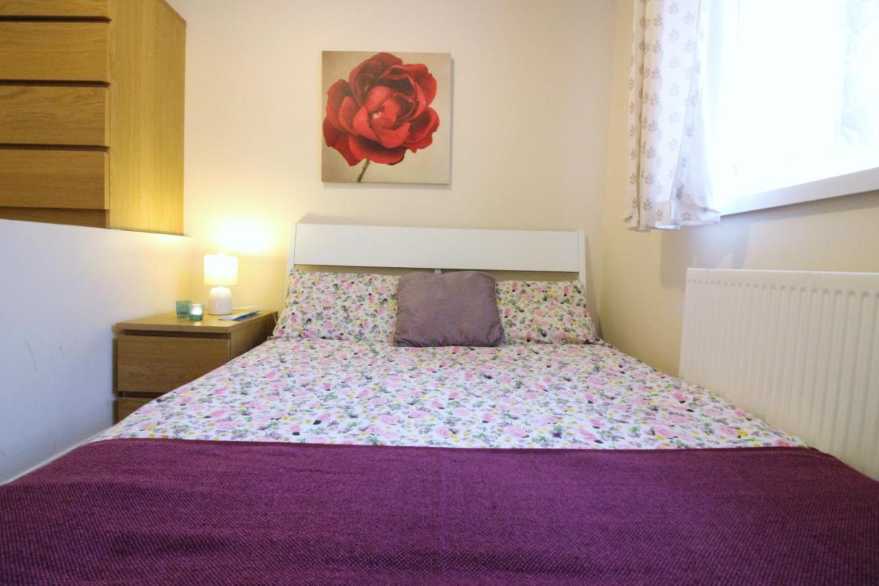 Aston Guest house *