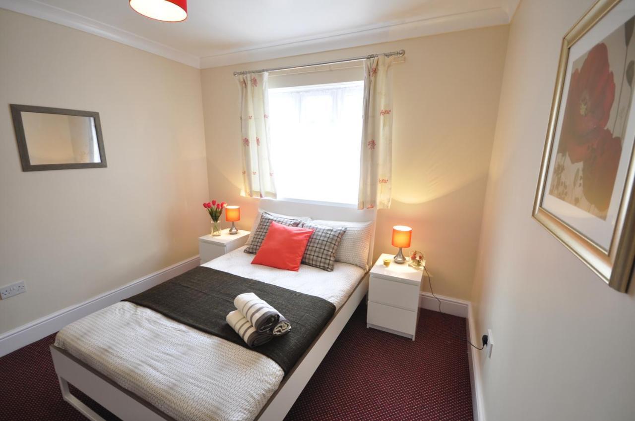 Aston Guest house *