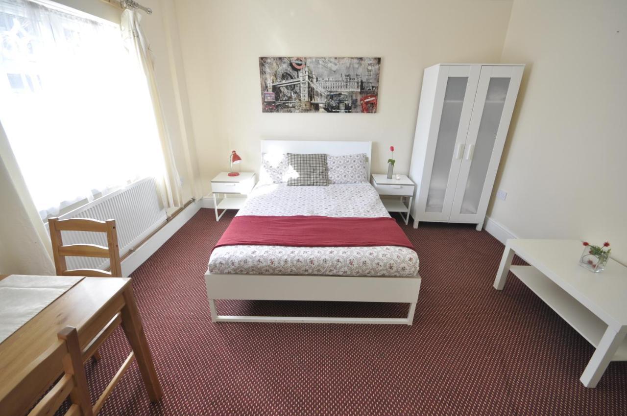 Guest house Aston London