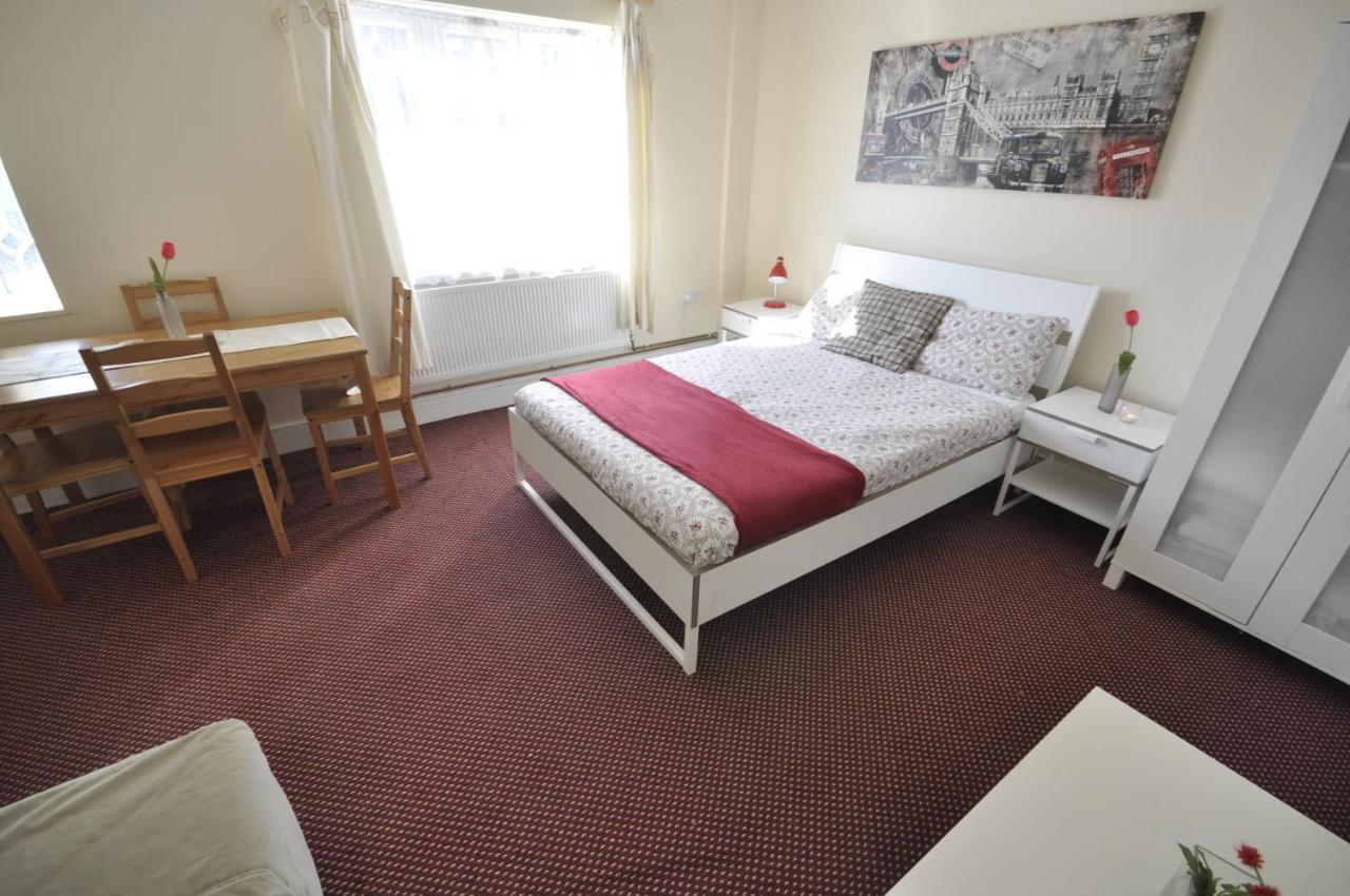 Guest house Aston