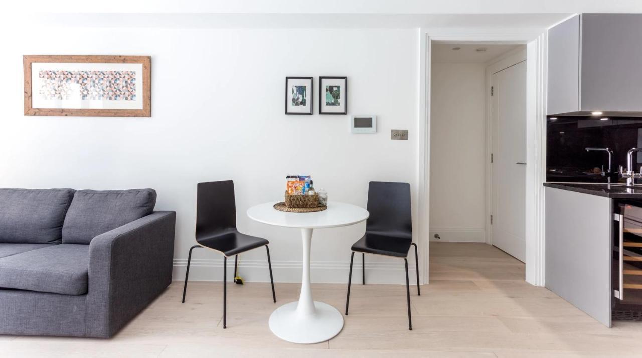 Oxford Circus Apartment