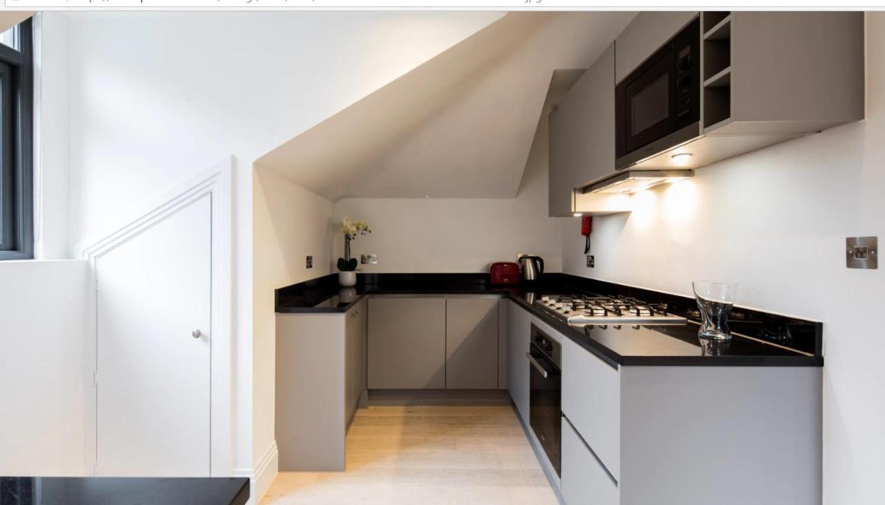 Oxford Circus Apartment
