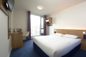 Travelodge Excel Hotell 3*