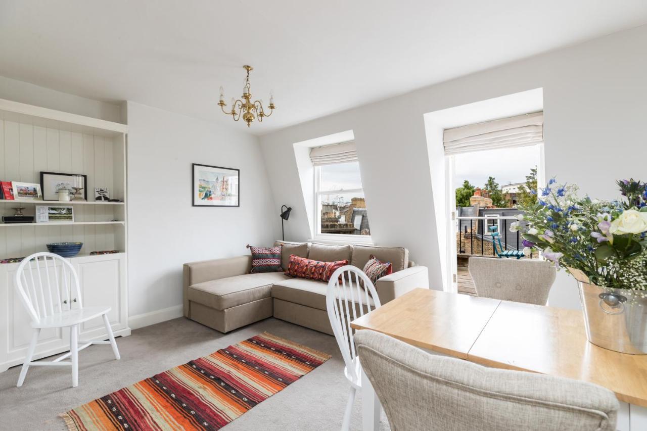 Charming Flat With Balcony In Pimlico Apartment