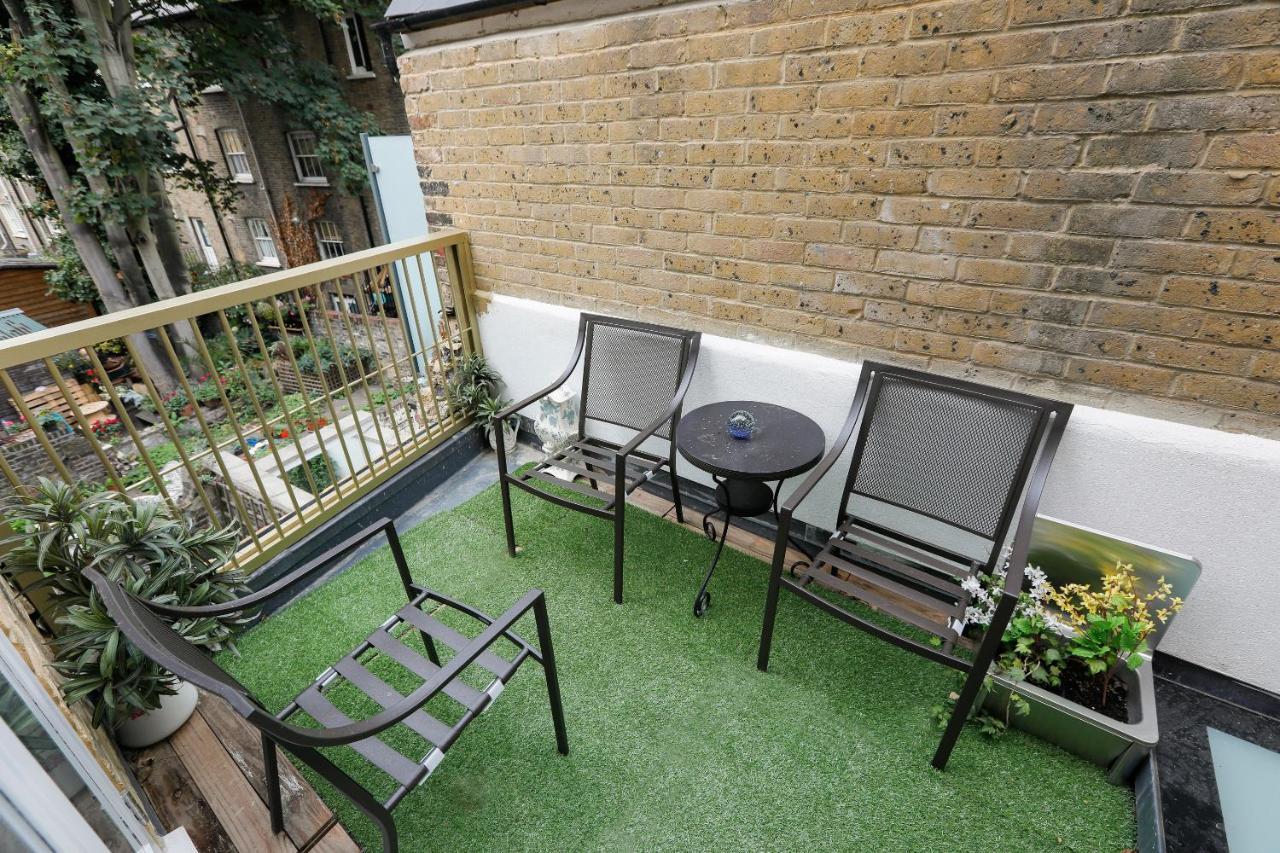 Old Street Polka Apartment