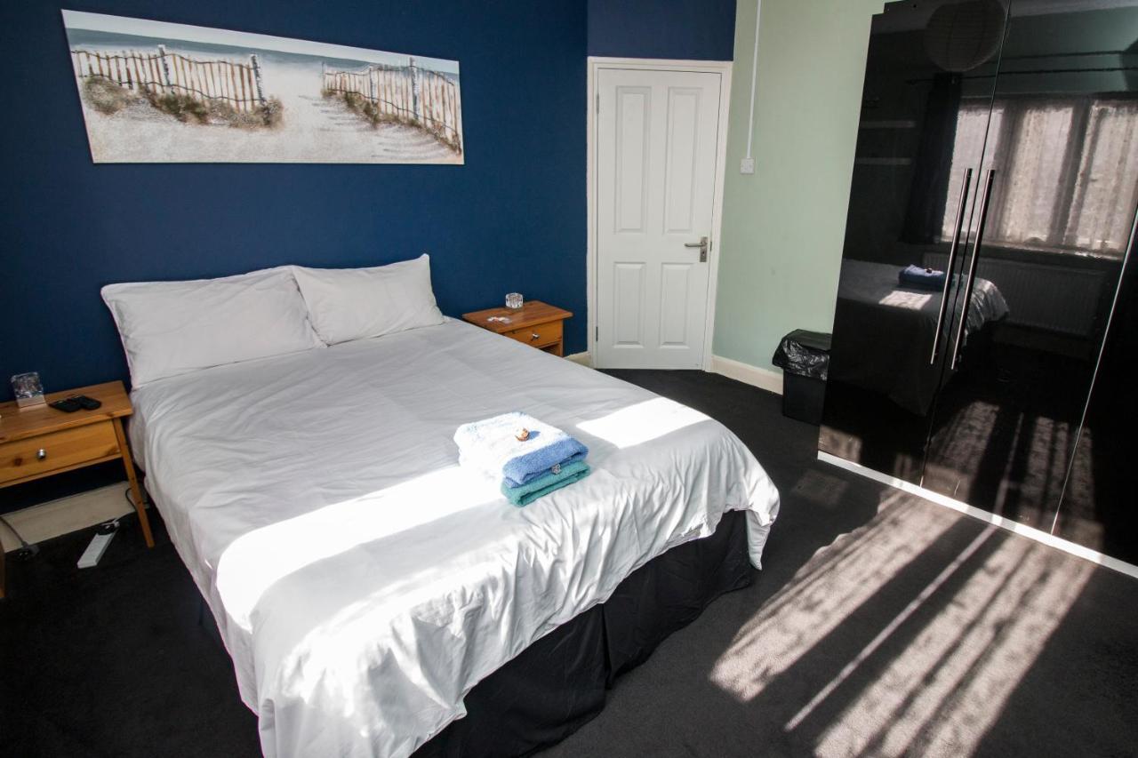 Beautiful Near Excel Center * London
