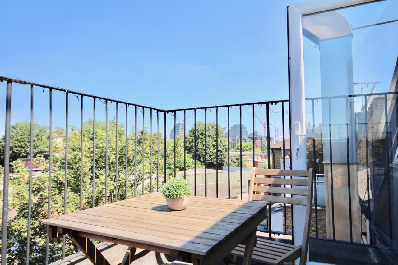 Loft Studio 1 Min To Station Zone 2 Londen