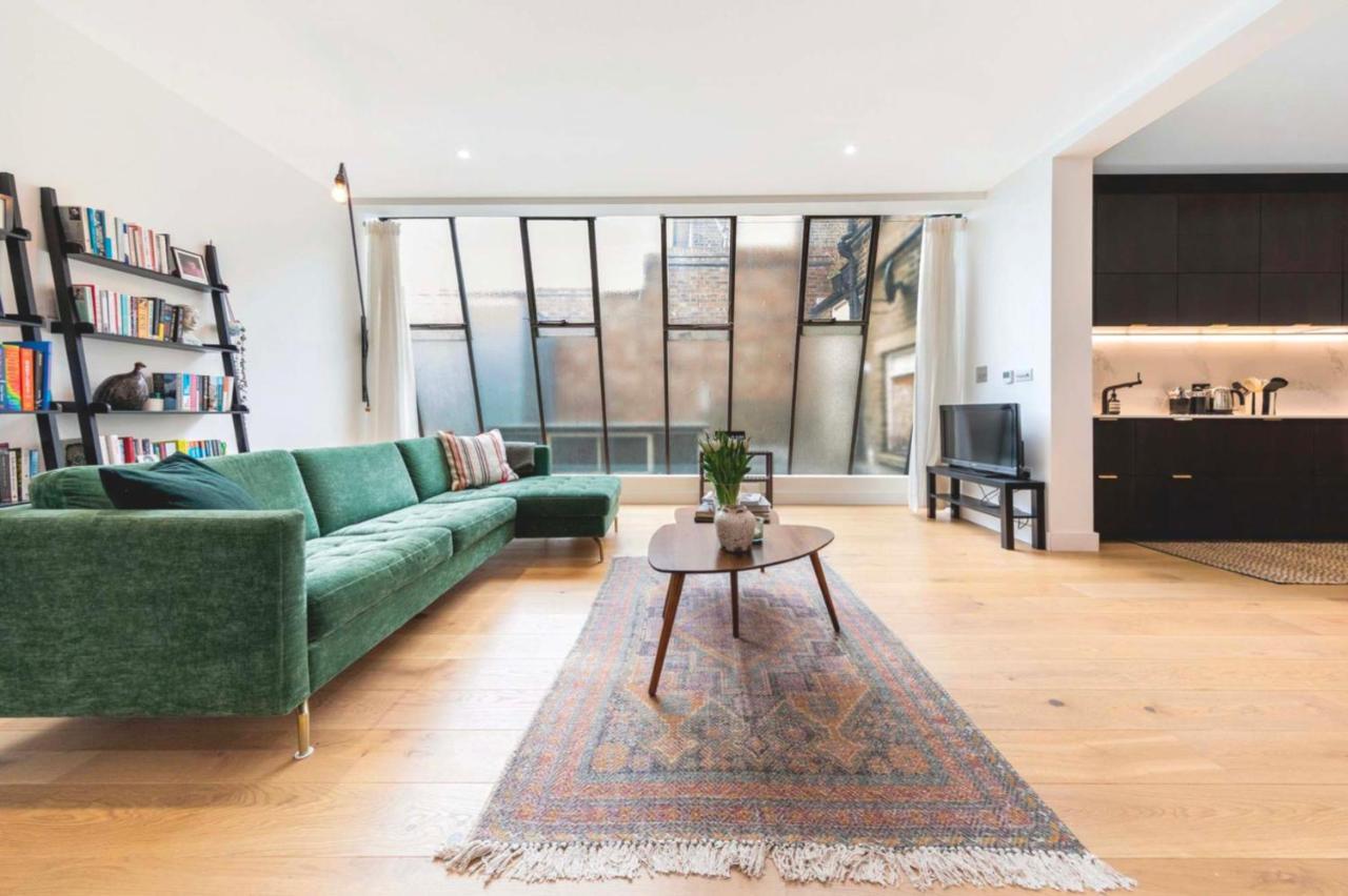 Apartment 3 Bedroom Warehouse Style In Balham