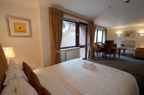 Aparthotel 15 Basil Street Knightsbridge, Luxury Serviced