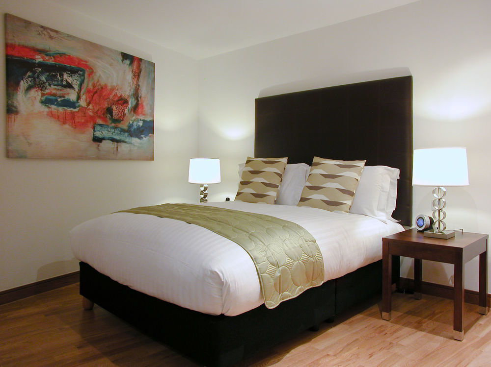 The Kings Wardrobe Serviced By Bridgestreet Apartment