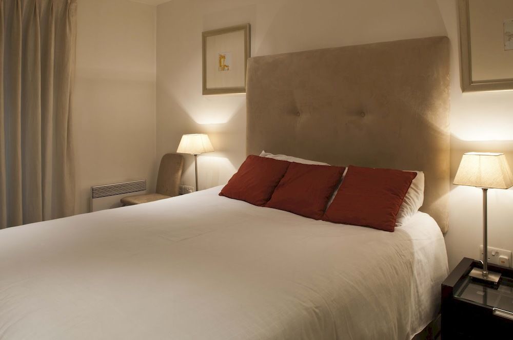 Apartment St George Wharf *