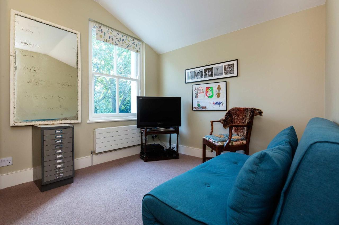 Holiday home Veeve - East Elegance London