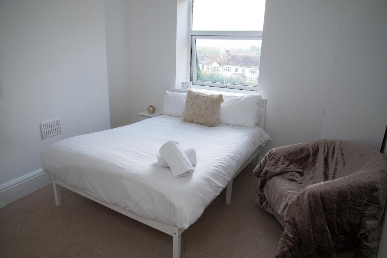 Tlk & - Beckenham Junction * London
