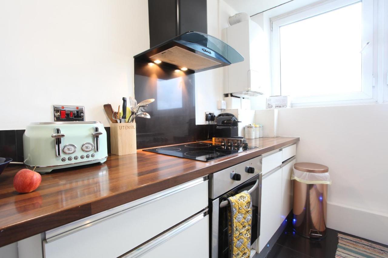 Leilighet Chelsea Off Kings Road One Bedroom With Balcony *