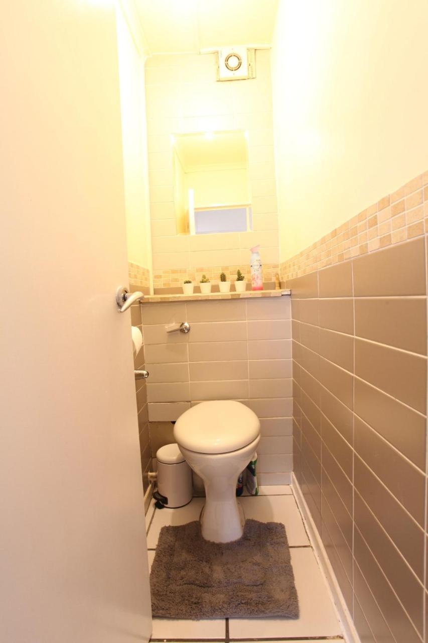 Chelsea Off Kings Road One Bedroom With Balcony Leilighet *