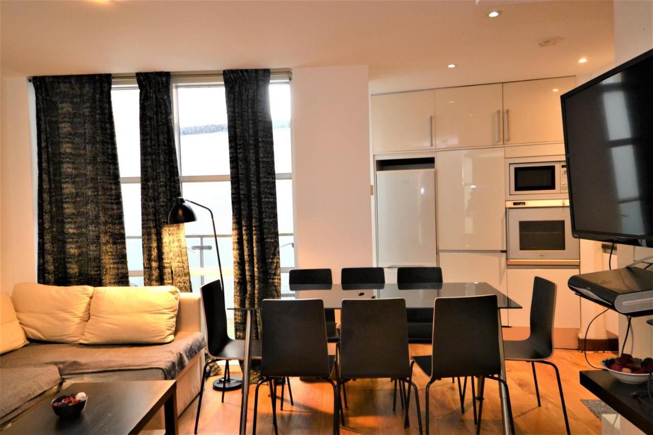 Bell House Apartment *
