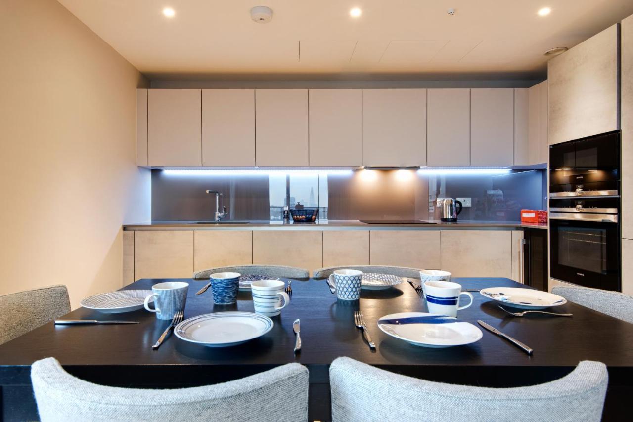 Deluxe Victoria Close To Buckingham Palace By Underthedoormat Appartement Londen