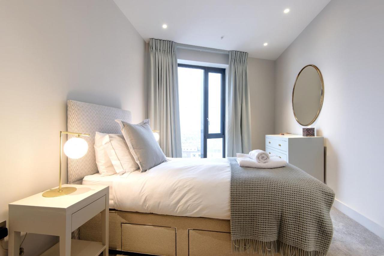 Deluxe Victoria Close To Buckingham Palace By Underthedoormat Appartement Londen
