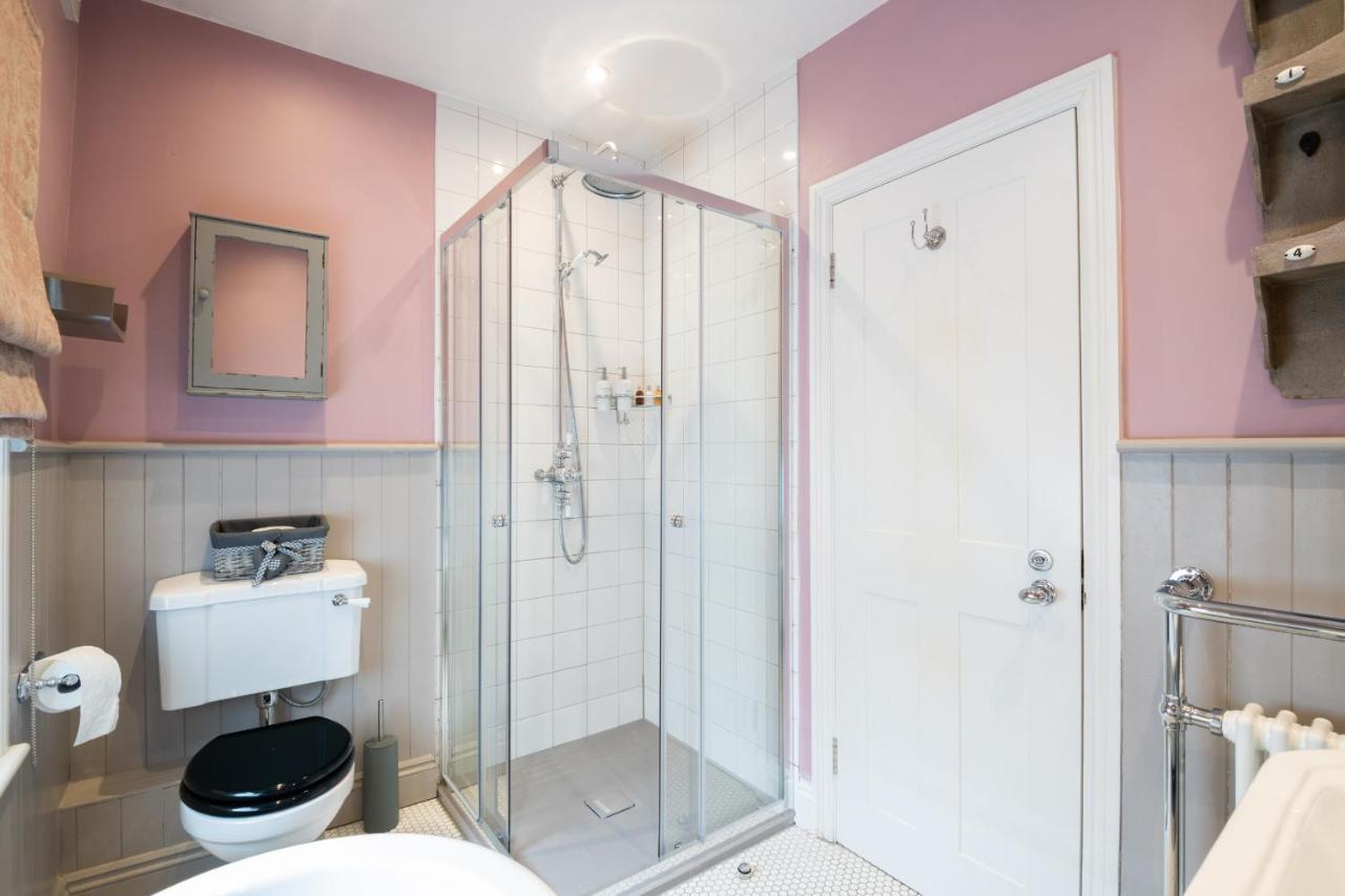 Holiday home Immaculate Designer In Wandsworth London