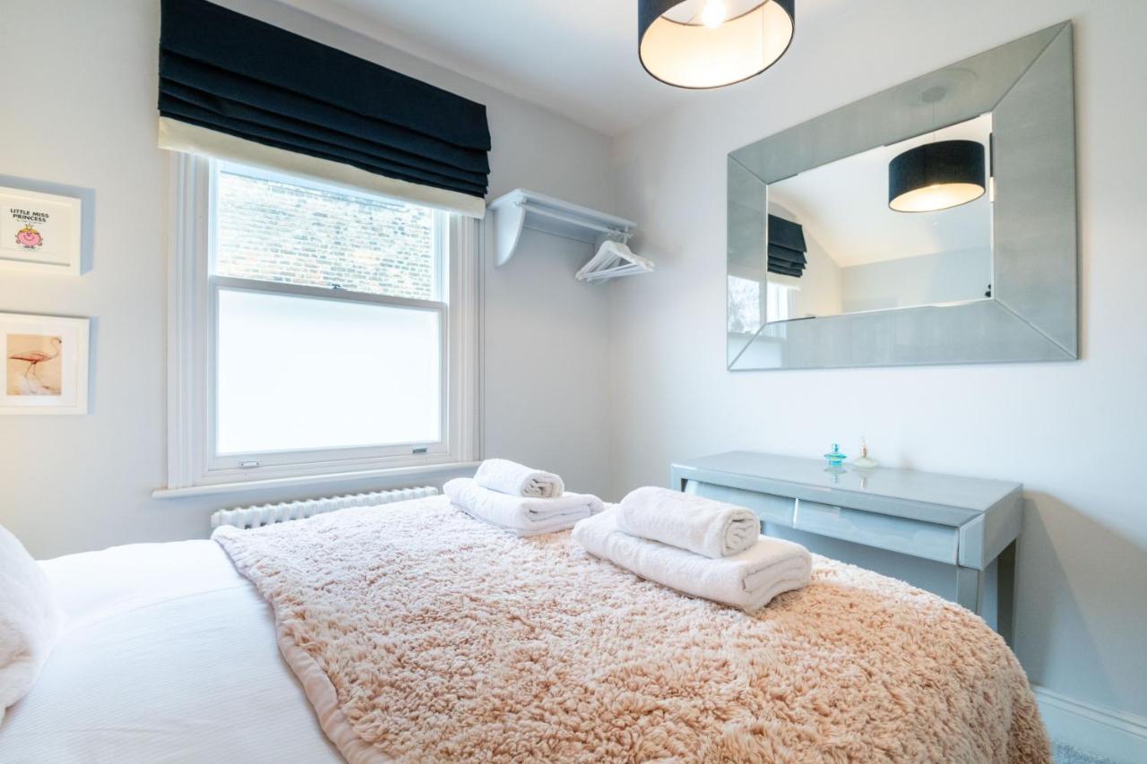 Immaculate Designer In Wandsworth Holiday home London