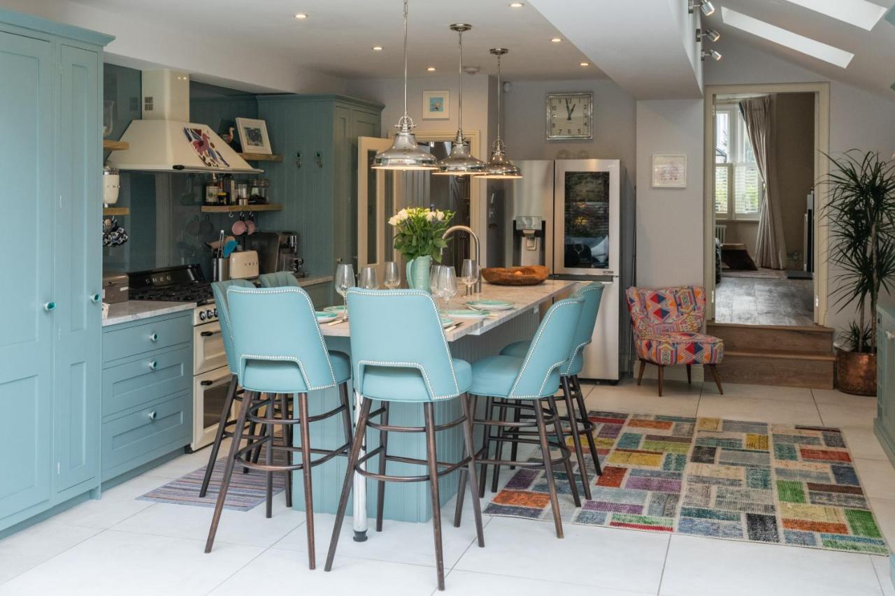 Immaculate Designer In Wandsworth London