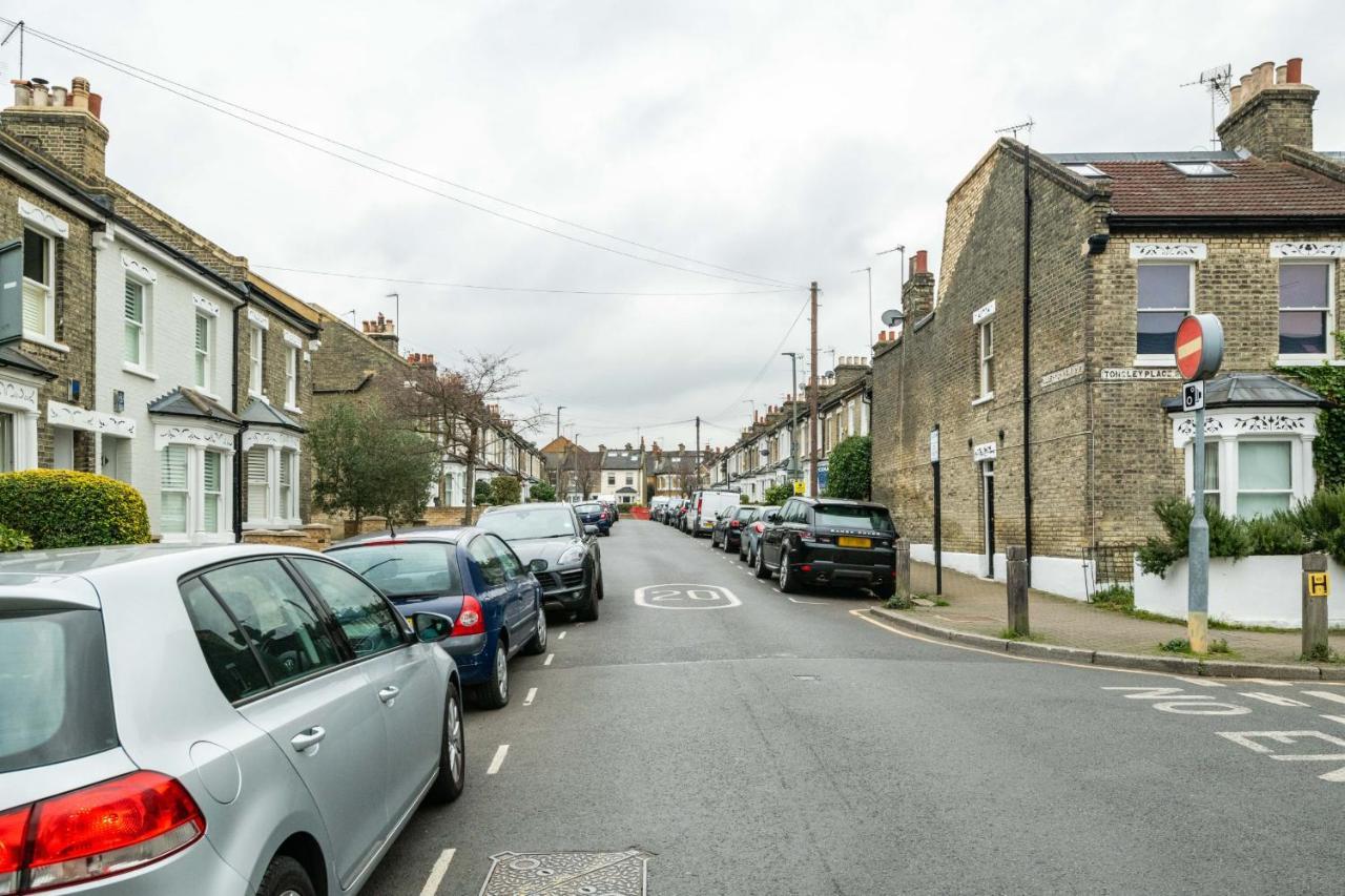 Immaculate Designer In Wandsworth London
