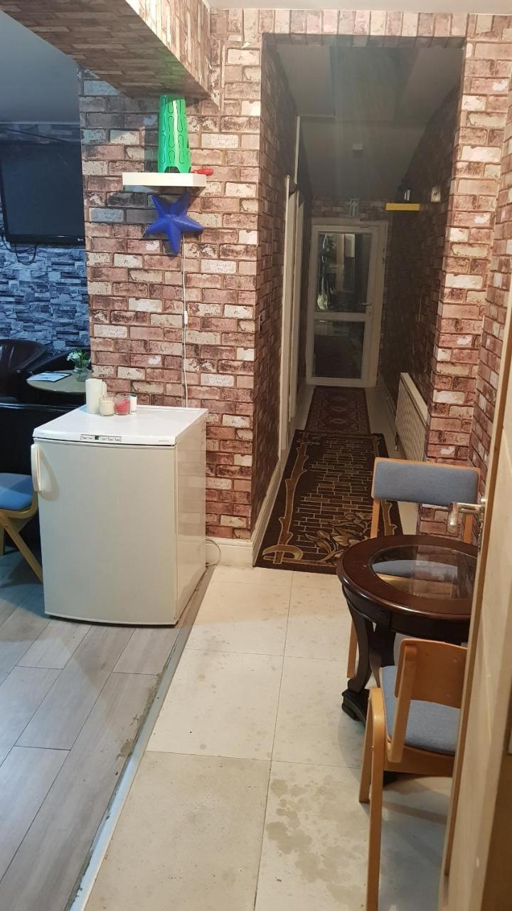 Upton Park Bed & Breakfast Londen