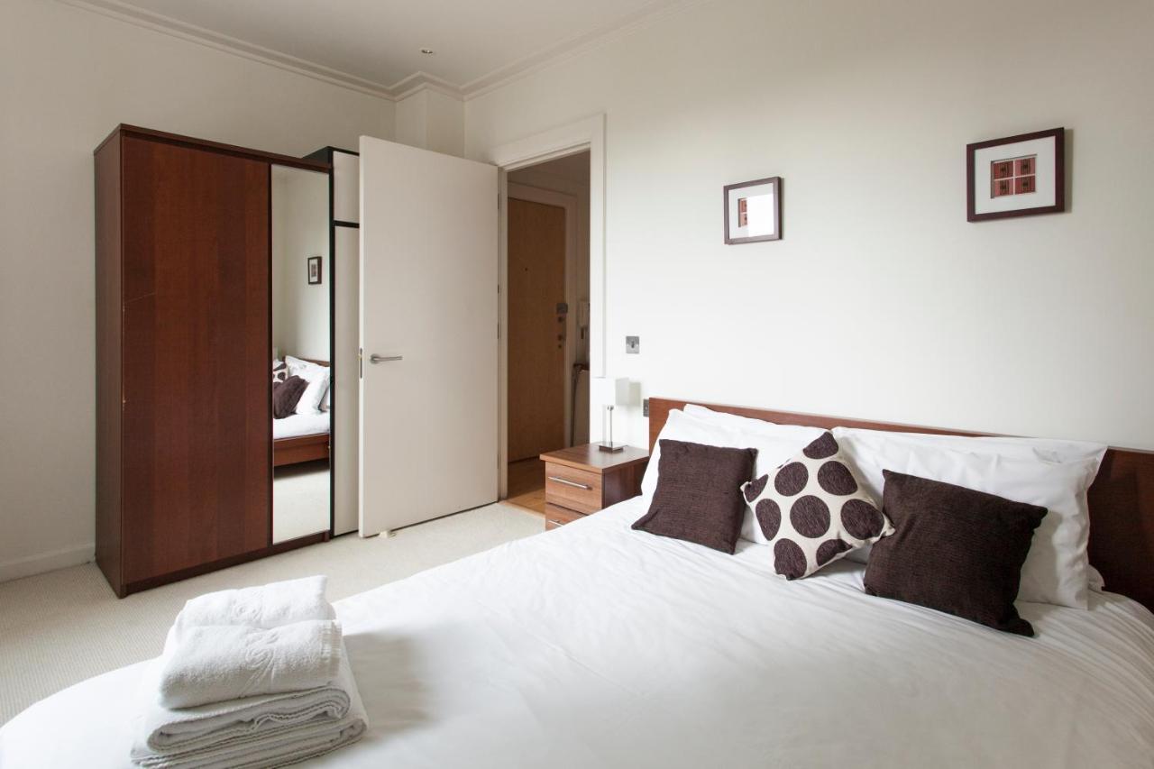 Discovery Dock Apartment *