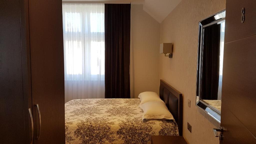 The Kilburn Arms Bed & Breakfast