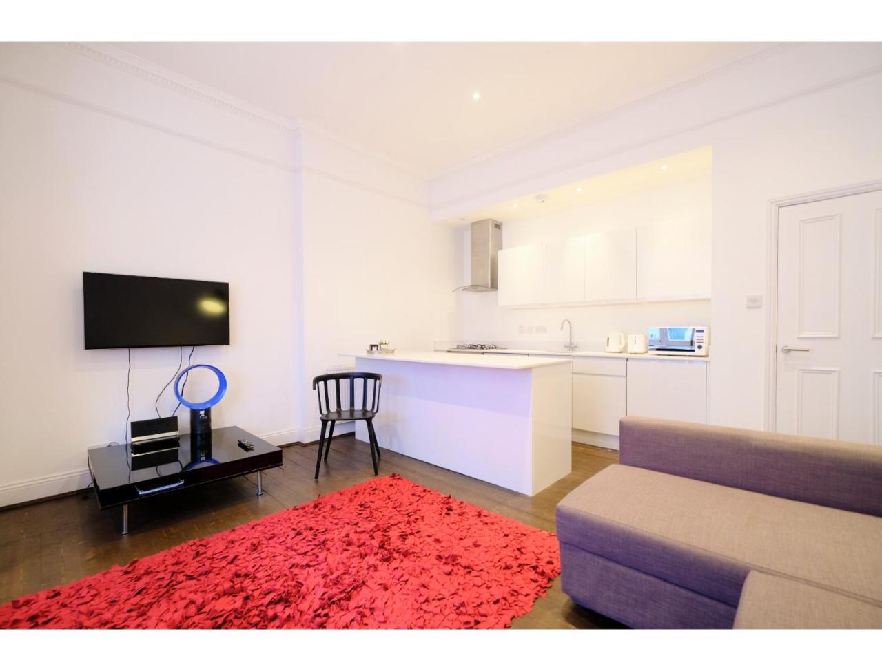 Edgware Rd, Paddington Spacious Sleeps 4 *