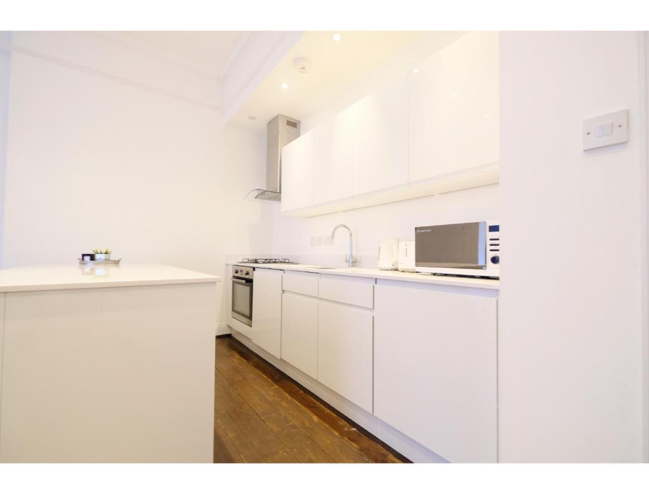 Edgware Rd, Paddington Spacious Sleeps 4 Leilighet London