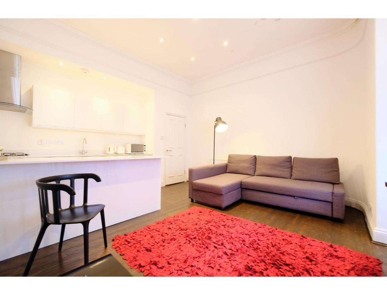 Edgware Rd, Paddington Spacious Sleeps 4 *