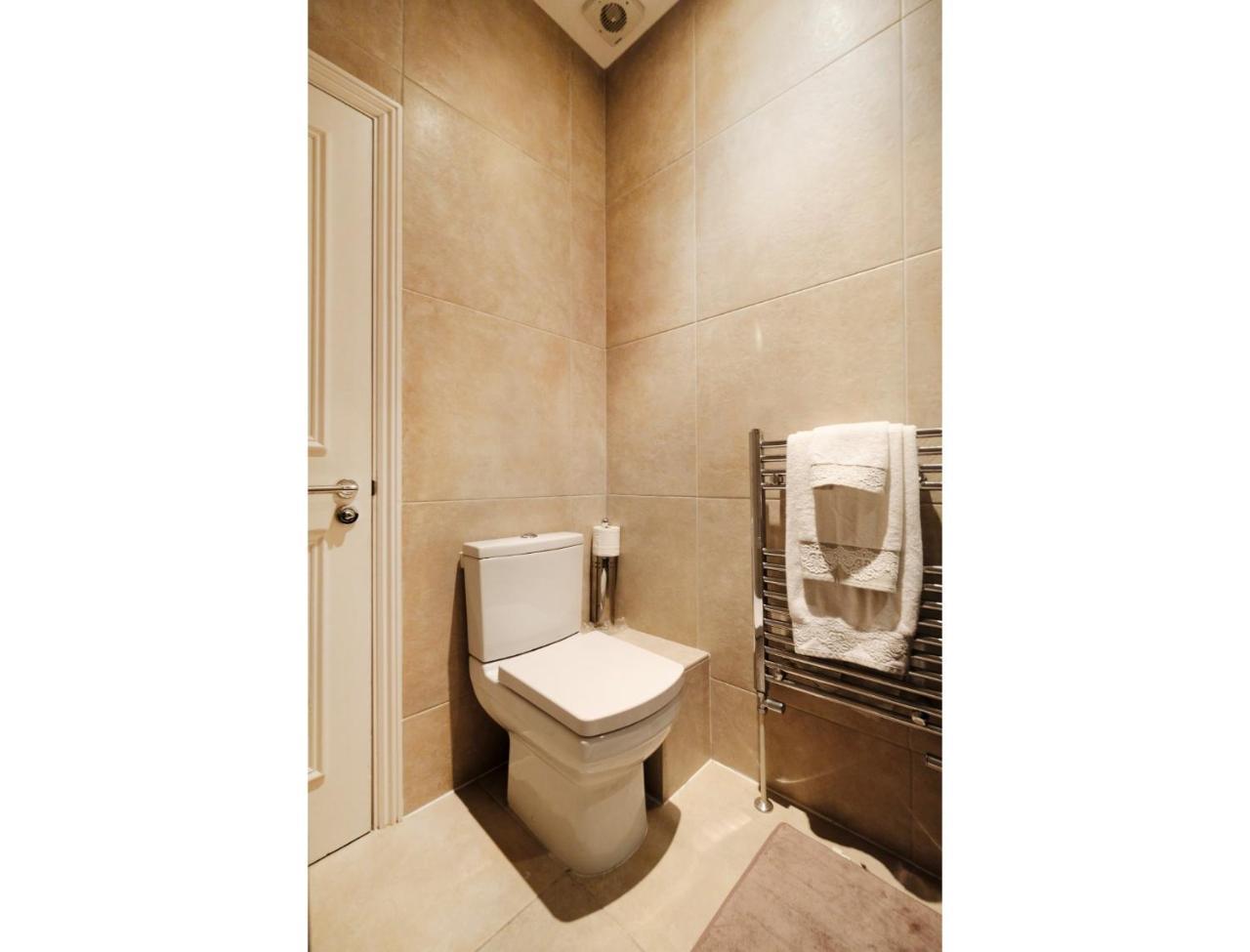 Edgware Rd, Paddington Spacious Sleeps 4 Leilighet London