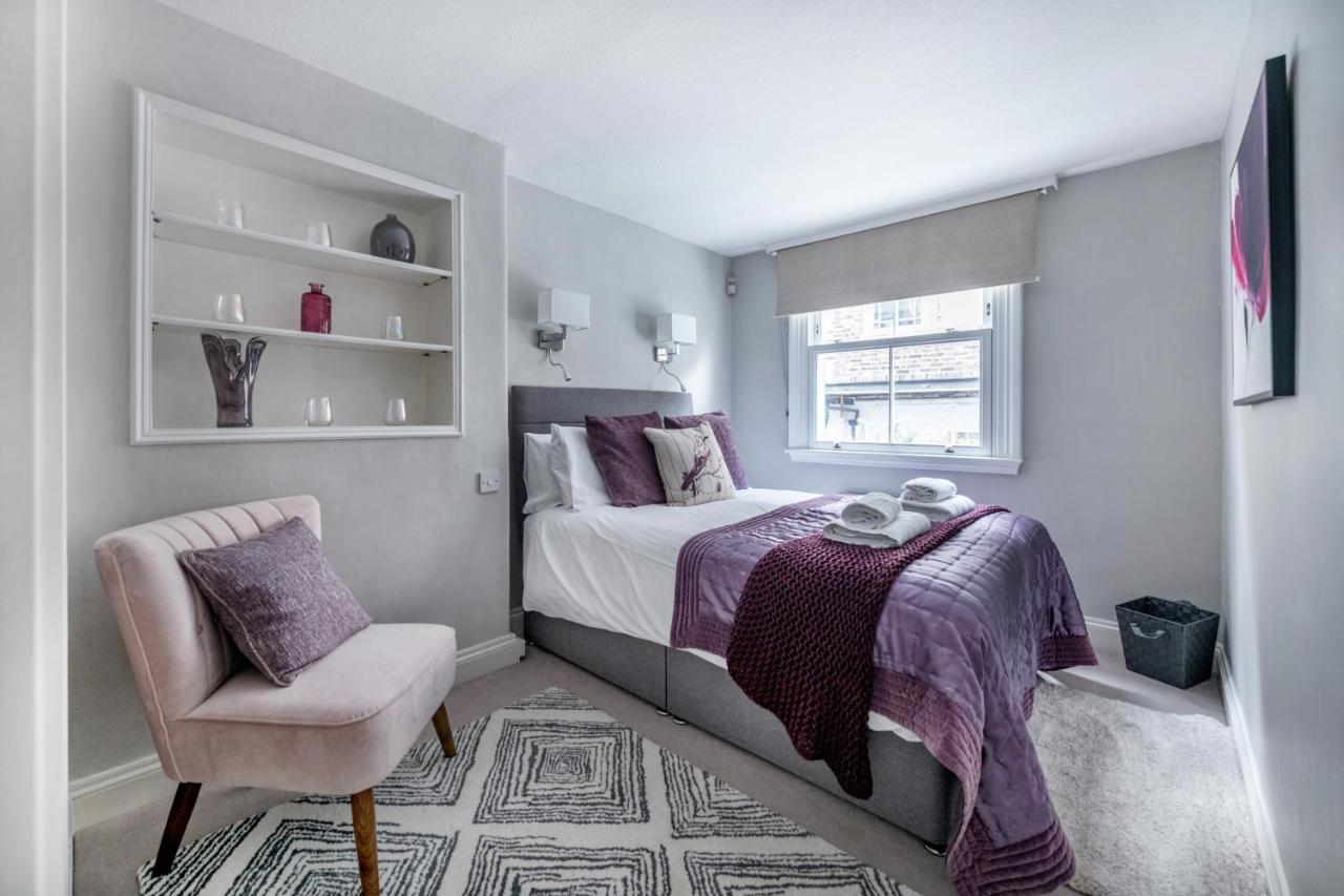 Victoria Mews House - By Sojourn Apartment *