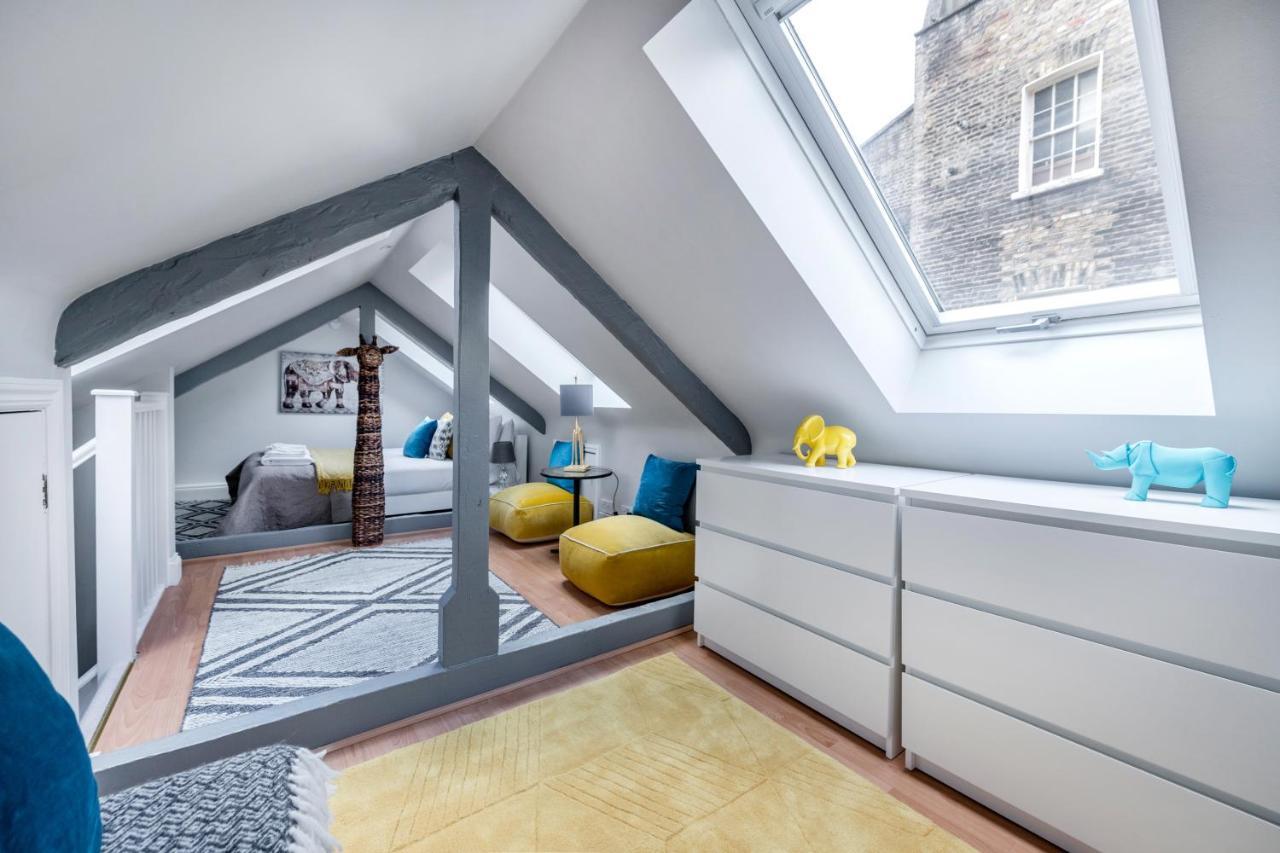 Victoria Mews House - By Sojourn *