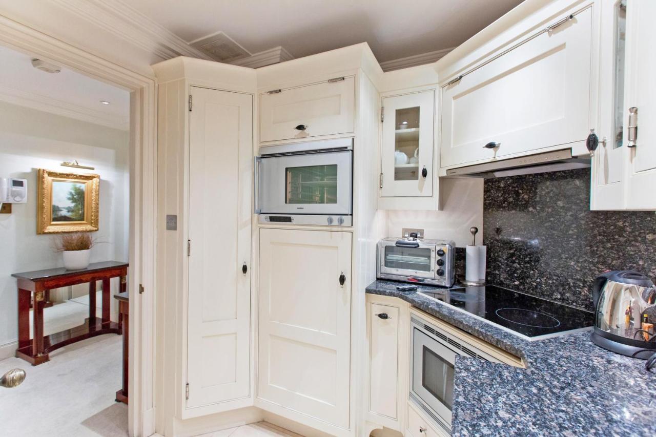 Pall Mall Apartment