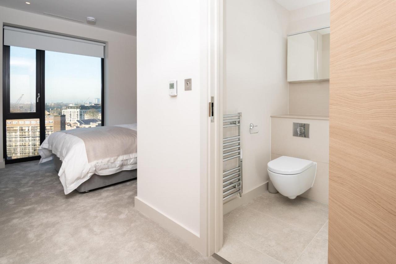 Modern Family Close To Victoria Station By Underthedoormat * London